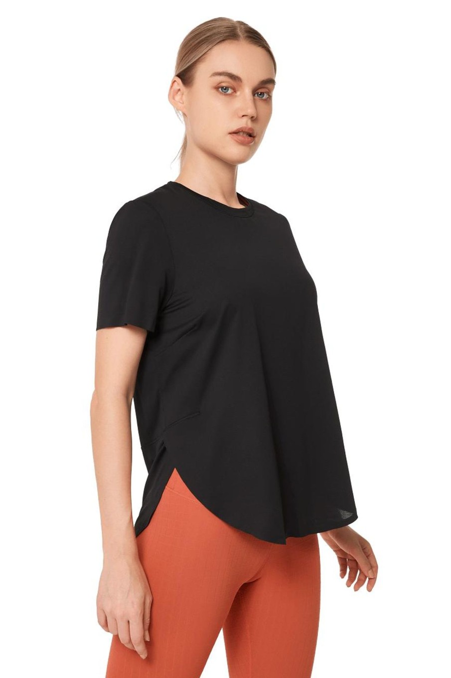 Tops Yvette | T-Shirt Samar Black